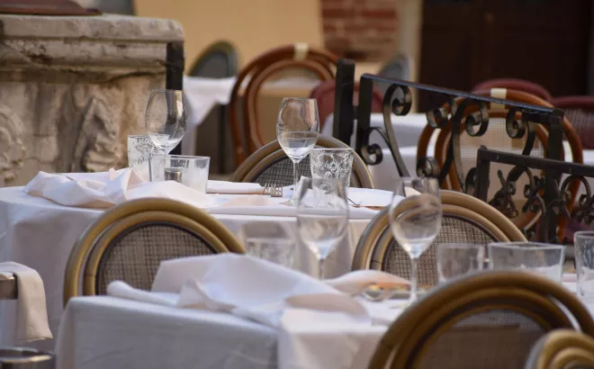 Trouver rapidement des extras à Paris avec StaffMe Intérim